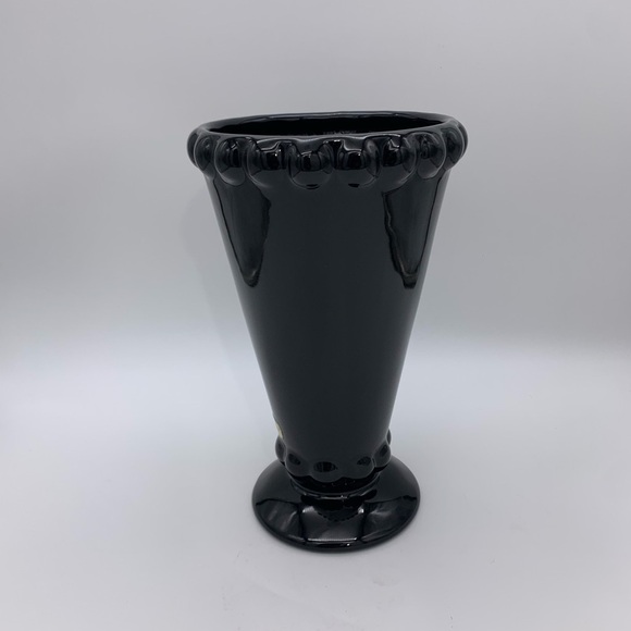 Vtg. Haeger Floral Black Glass Vase 10” Flared Shape With Scalloped Rim & Base - Picture 3 of 11